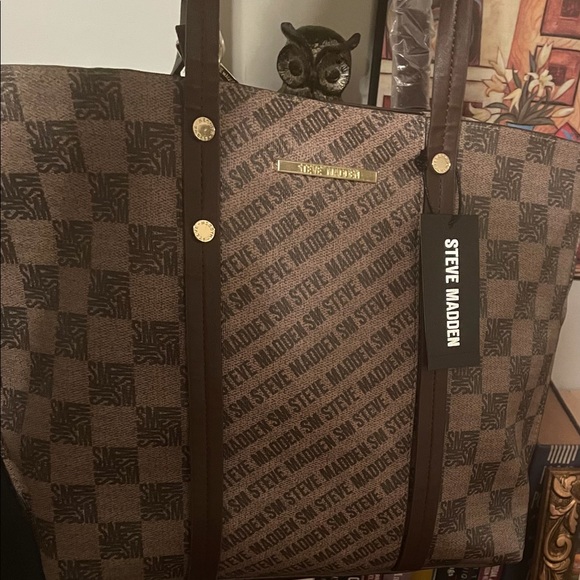 2 STEVE MADDEN BAGS EUC - Picture 4 of 9